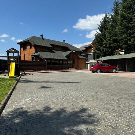 Golden Nest Apartment Яблуниця Екстериор снимка